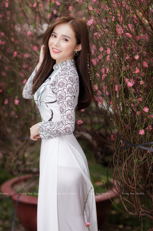 随机北京首钢战胜深圳男篮，继续胜利，北京首钢和深圳男篮现在比分是多少_