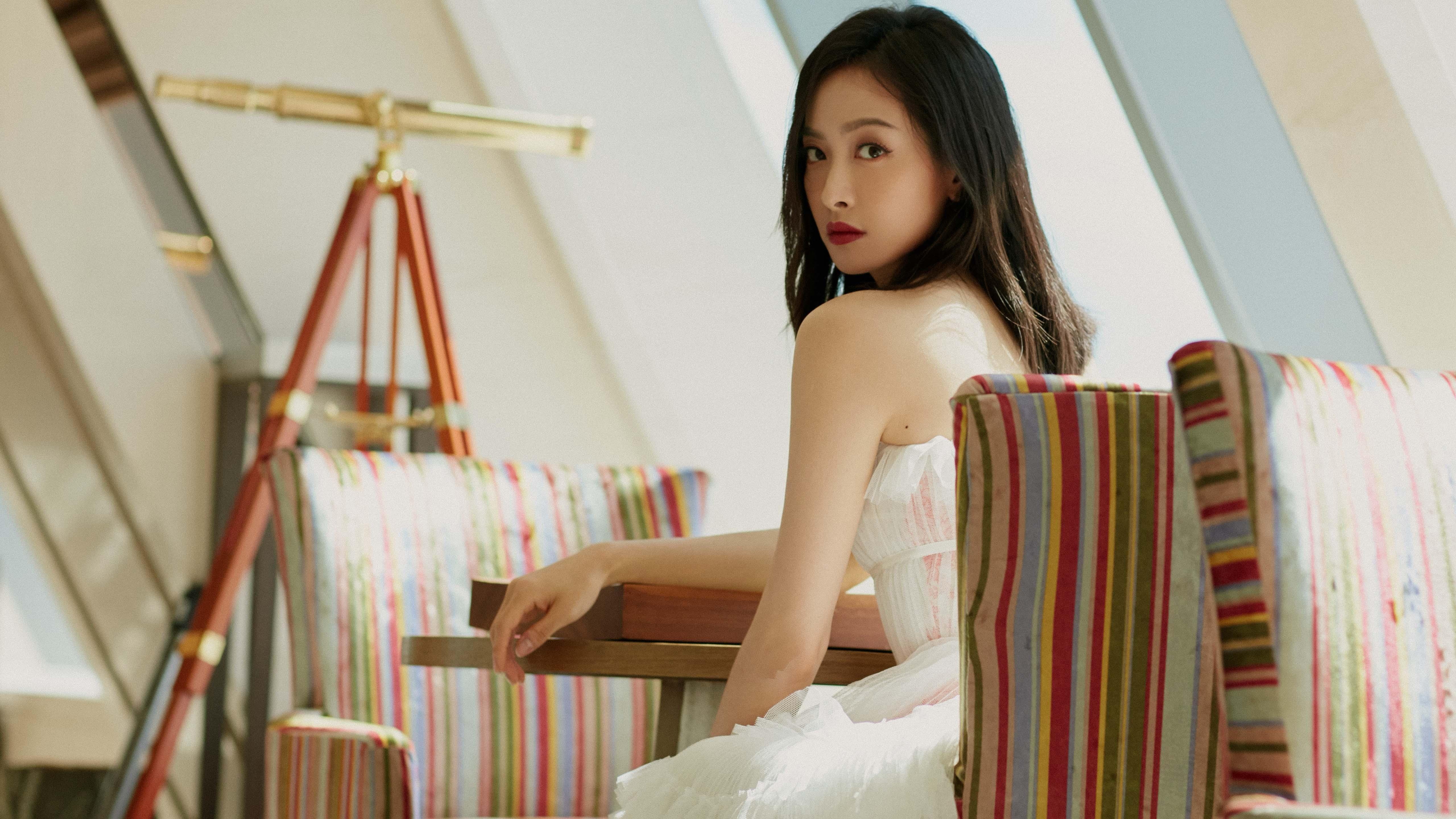 随机国足主力门将状态回暖，守门再现稳健，国足门将是谁