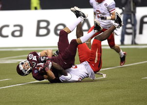 随机中国足球比赛球员状态，中国队足球比赛球员