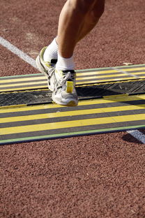 随机全国青少年超短跑锦标赛创纪录不断，全国青少年短跑比赛视频