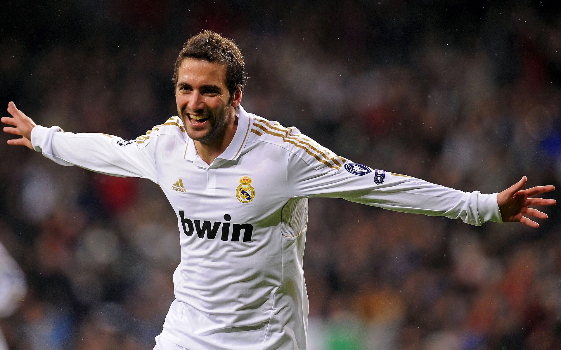 拜仁锋线新星表现惊艳，未来之星如日中天，拜仁新阵容